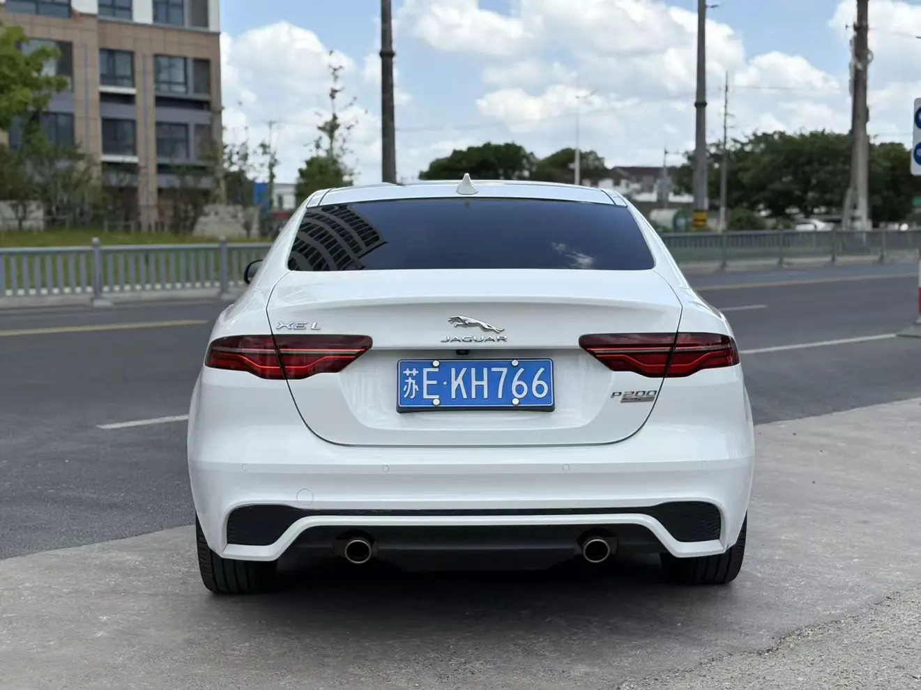 Jaguar XEL