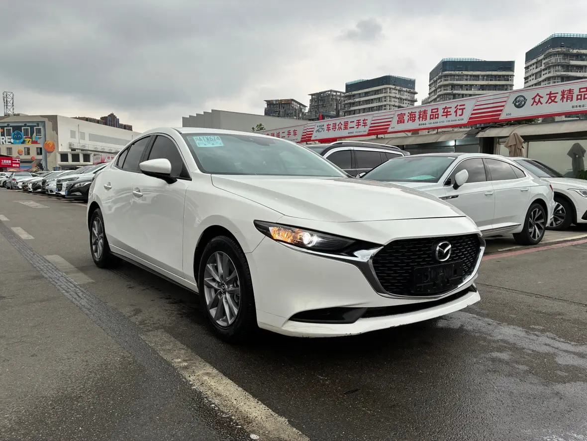 Mazda Axela