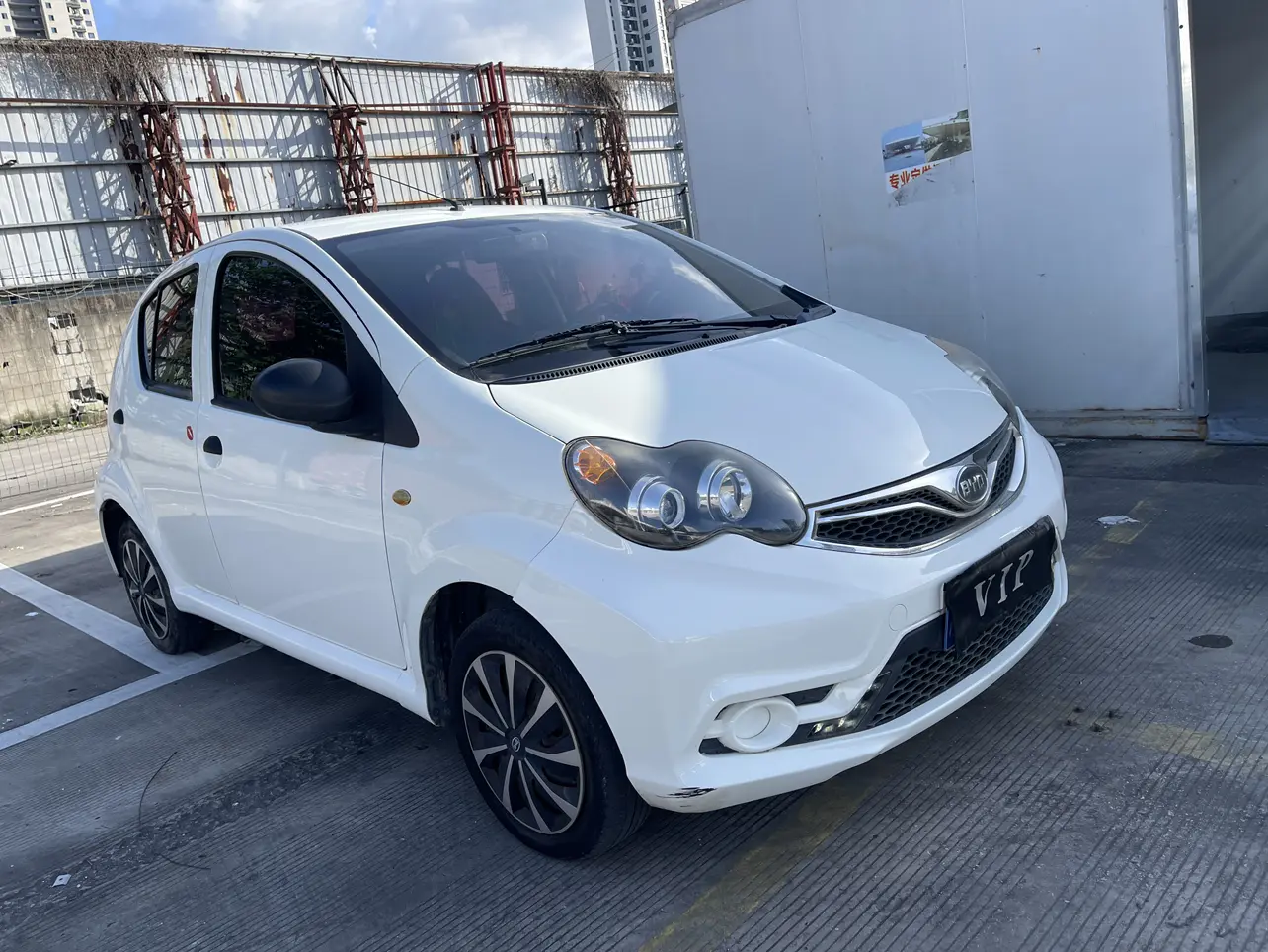 BYD F0