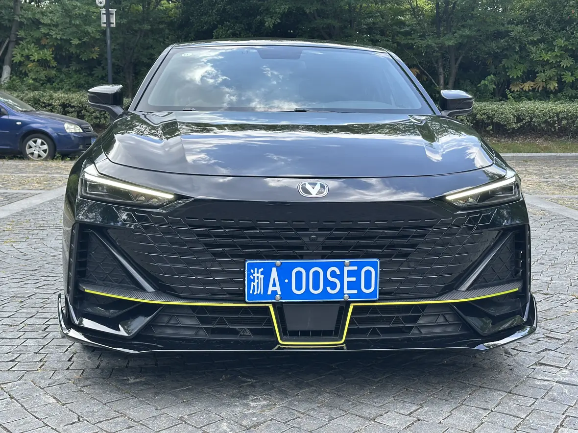 Changan UNI-V