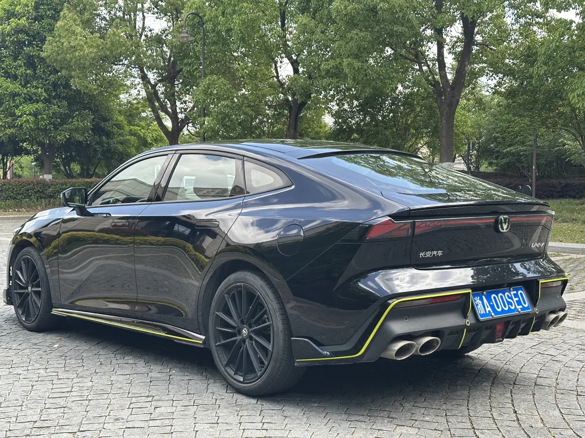 Changan UNI-V