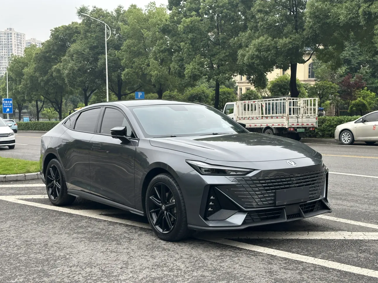 Changan UNI-V