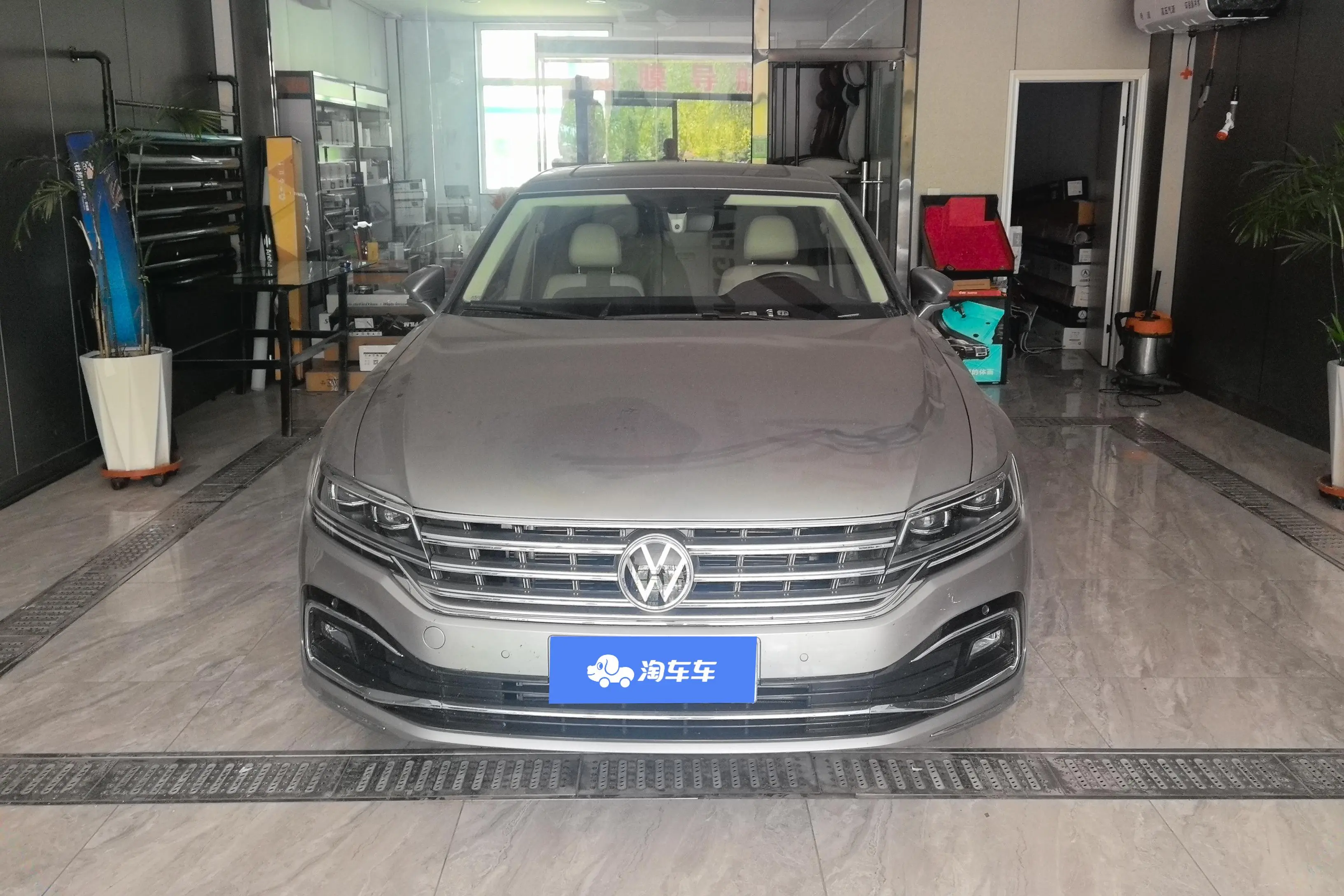 Volkswagen Hui Ang