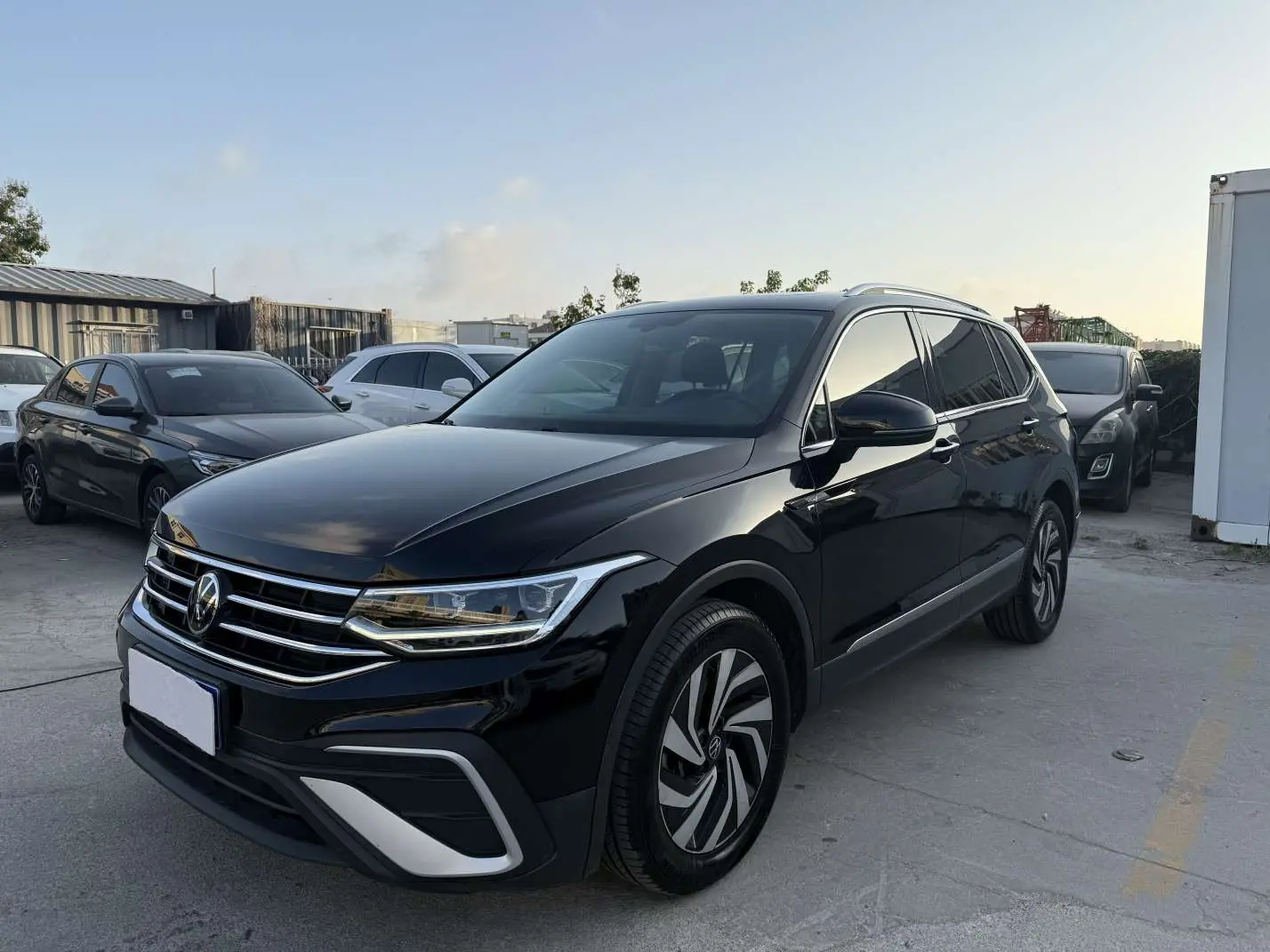 Volkswagen Tiguan L