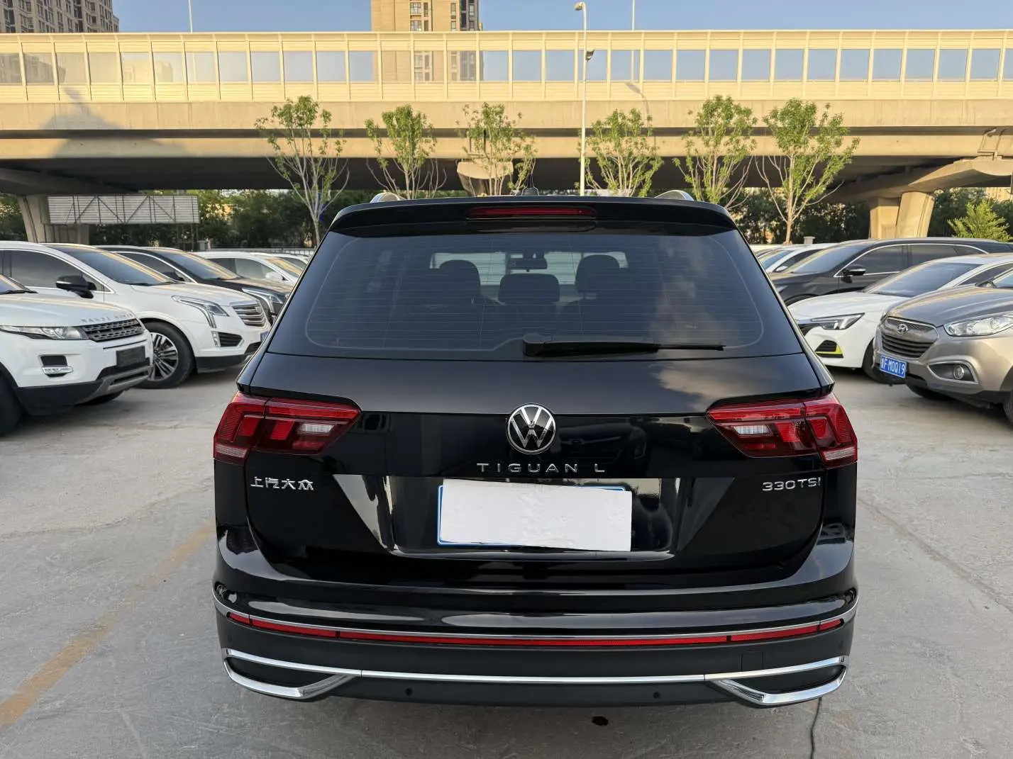 Volkswagen Tiguan L
