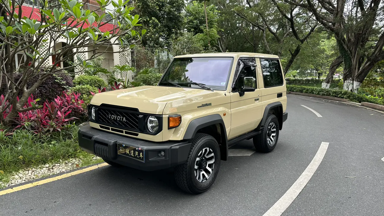 Toyota Land Cruiser 70 Series