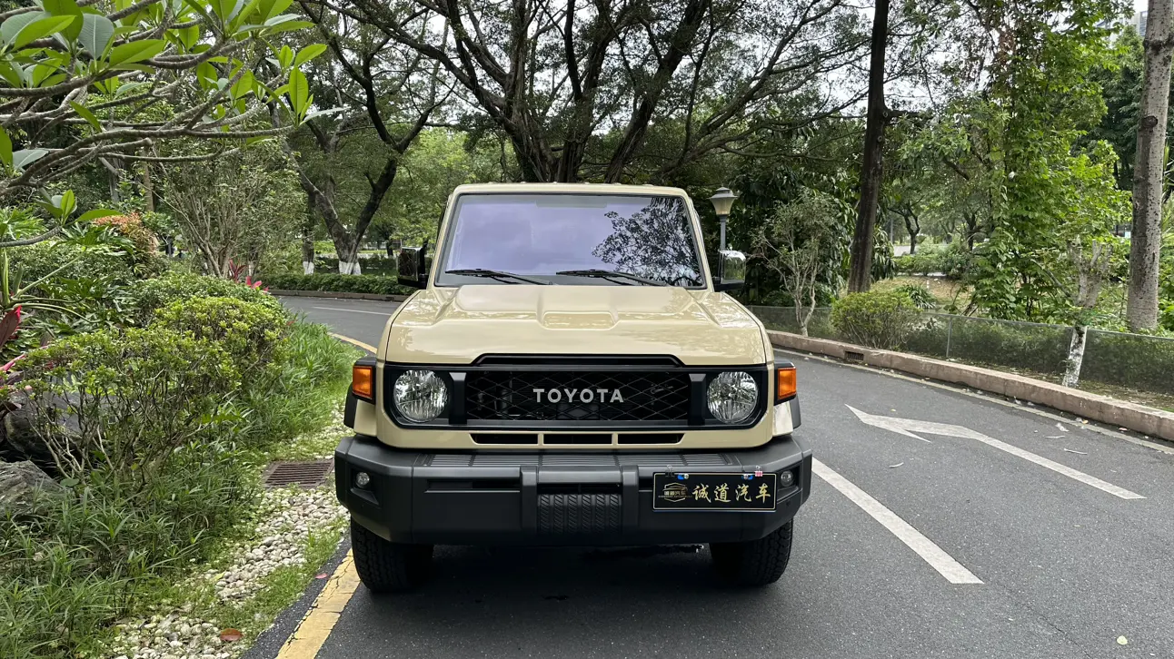Toyota Land Cruiser 70 Series