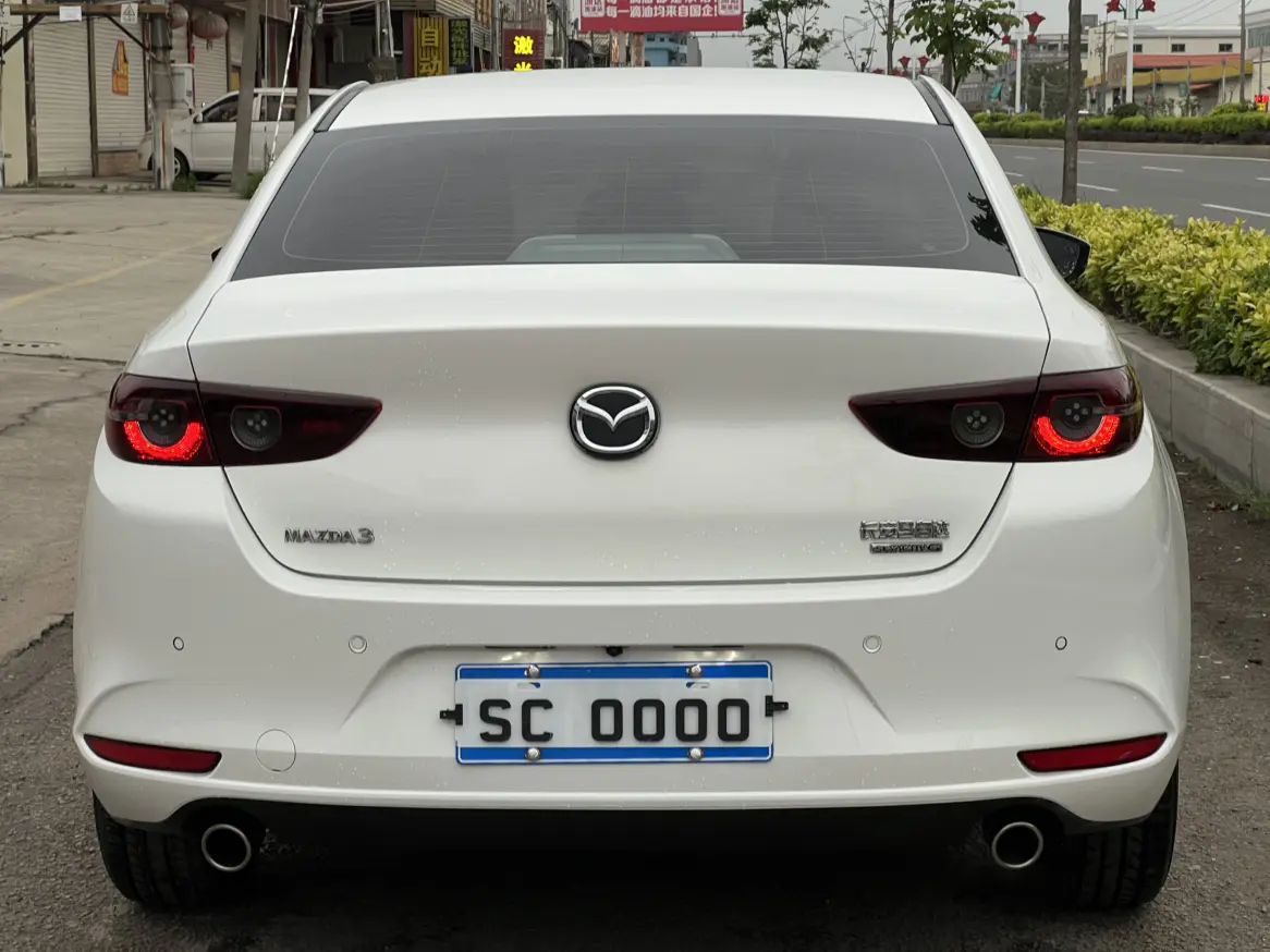 Mazda Axela