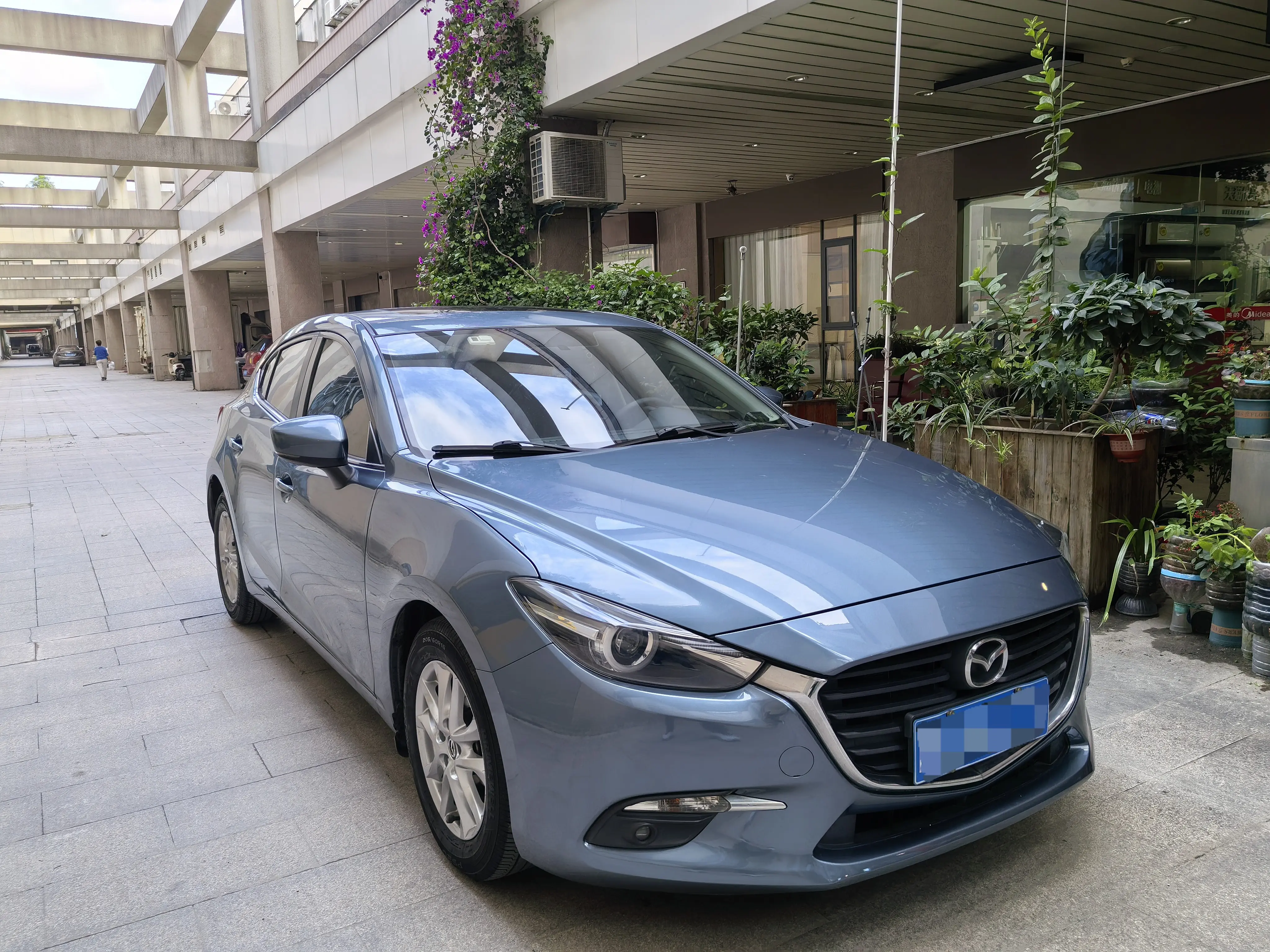 Mazda Axela