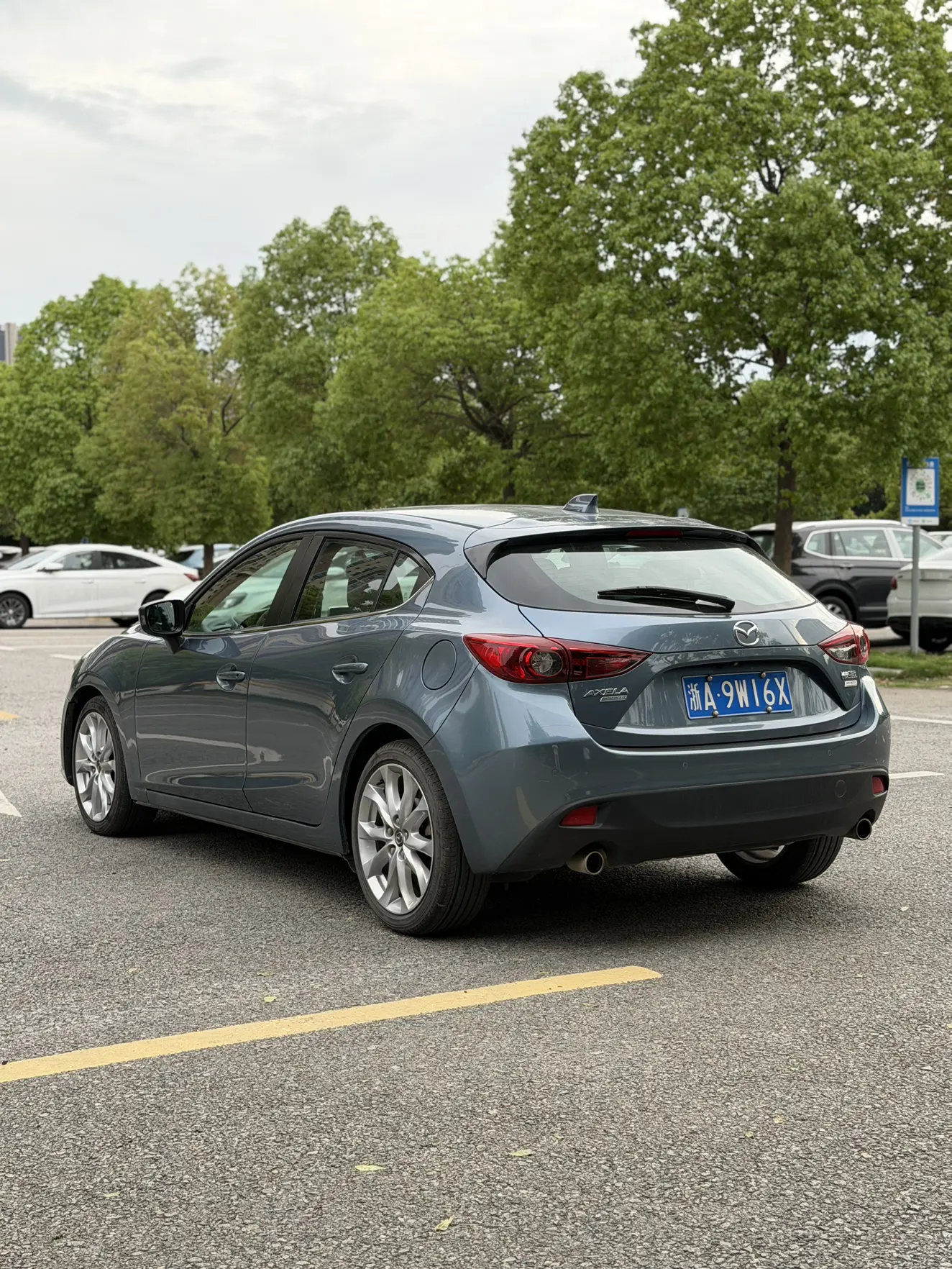 Mazda Axela