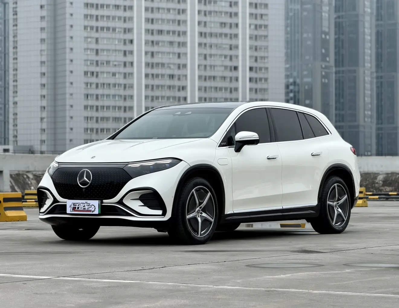 Mercedes-Benz EQS SUV