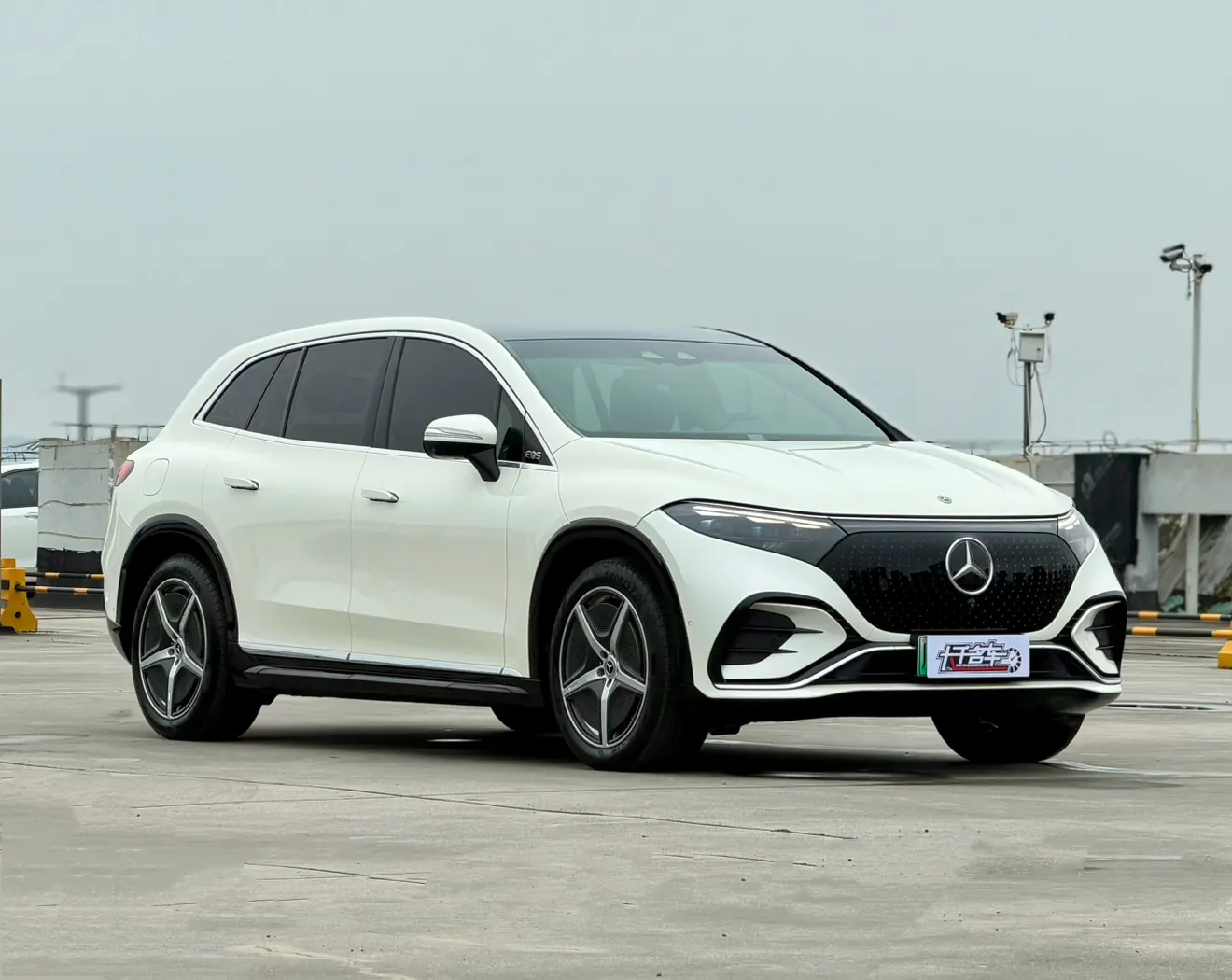 Mercedes-Benz EQS SUV
