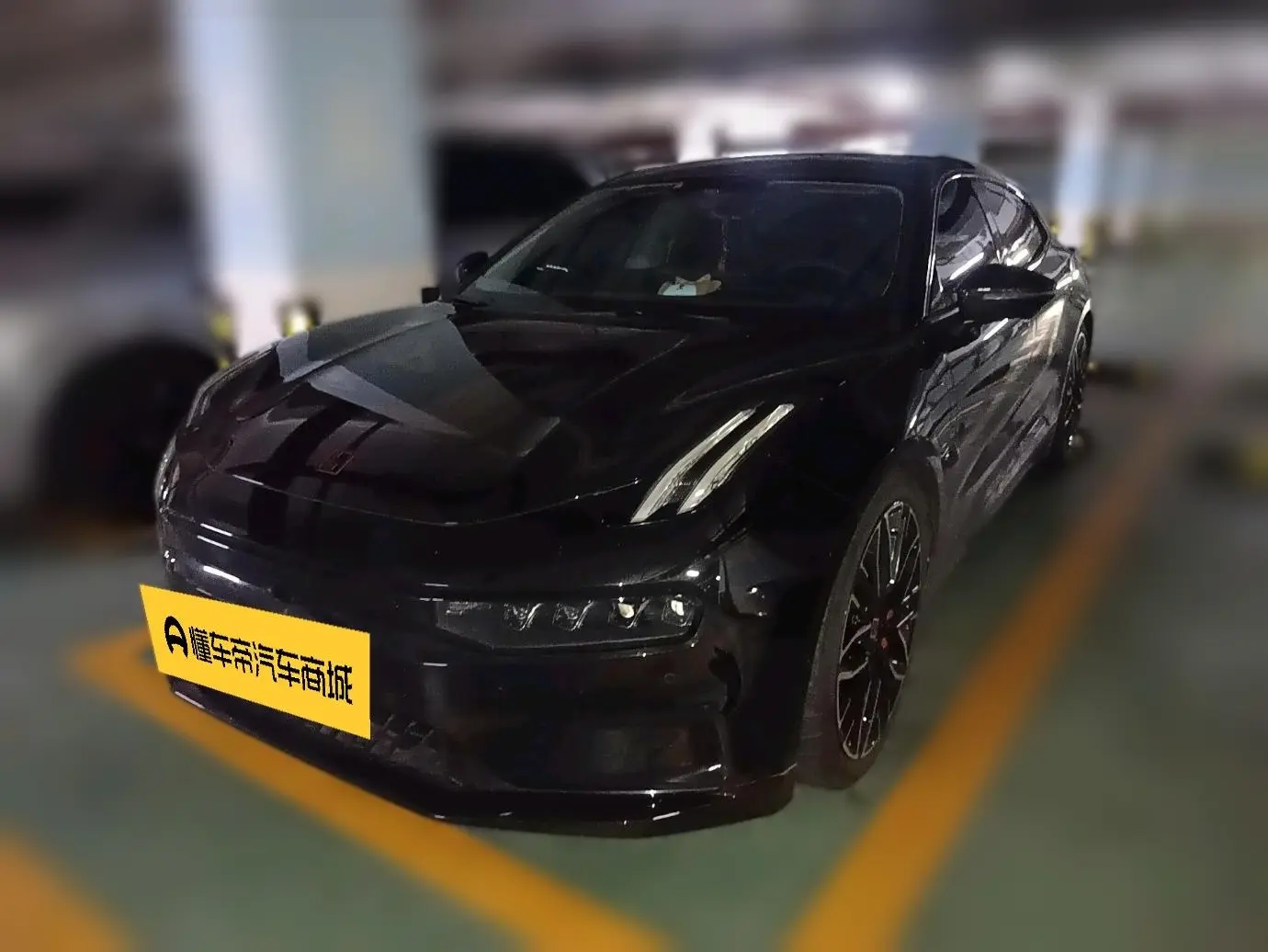 ZEEKR 001