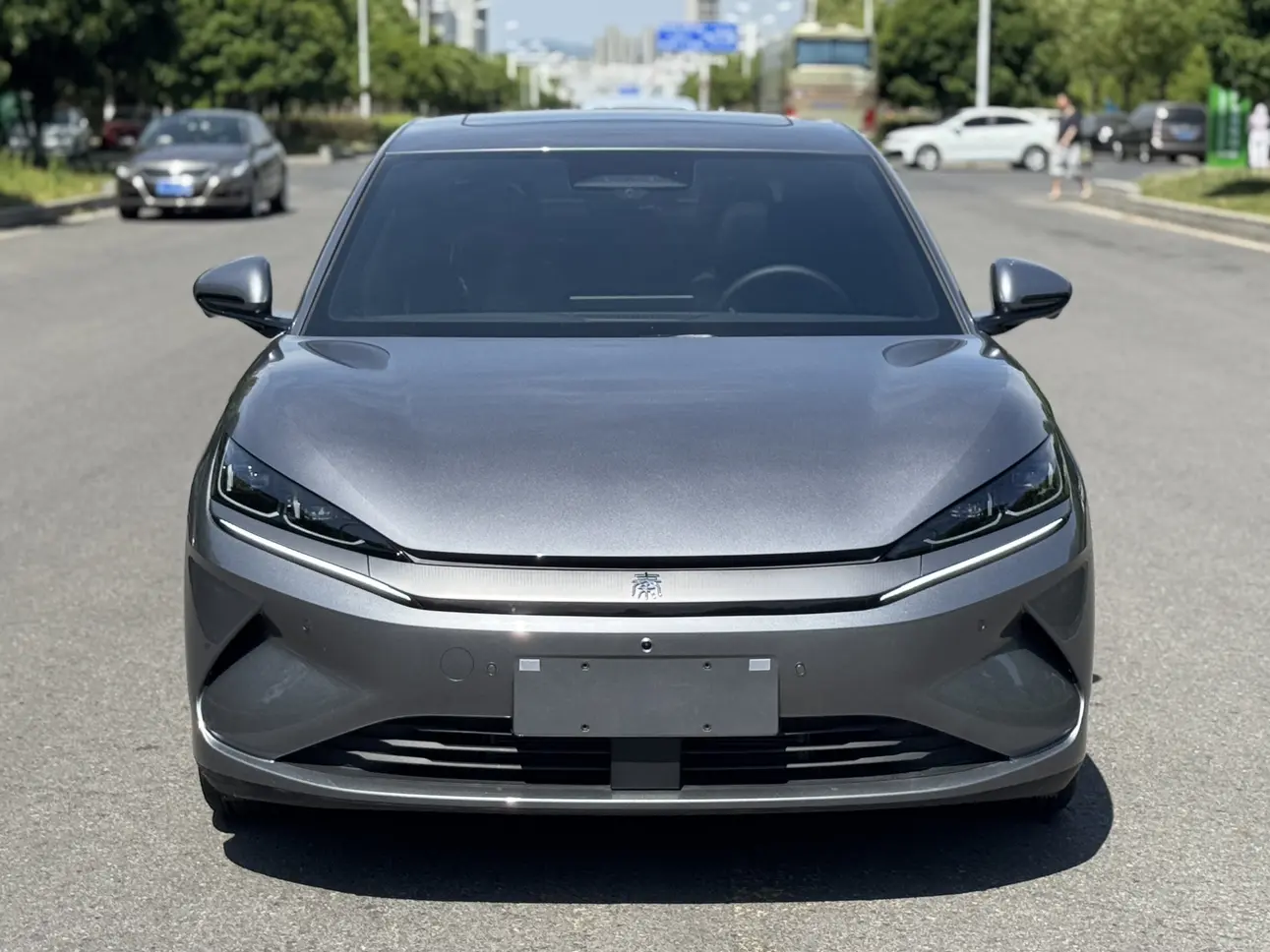 BYD Qin L EV