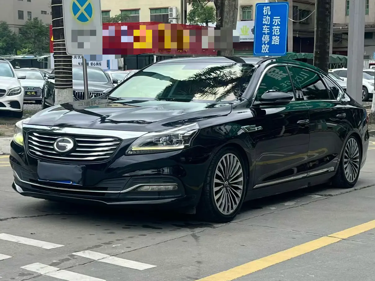 GAC Trumpchi GA8