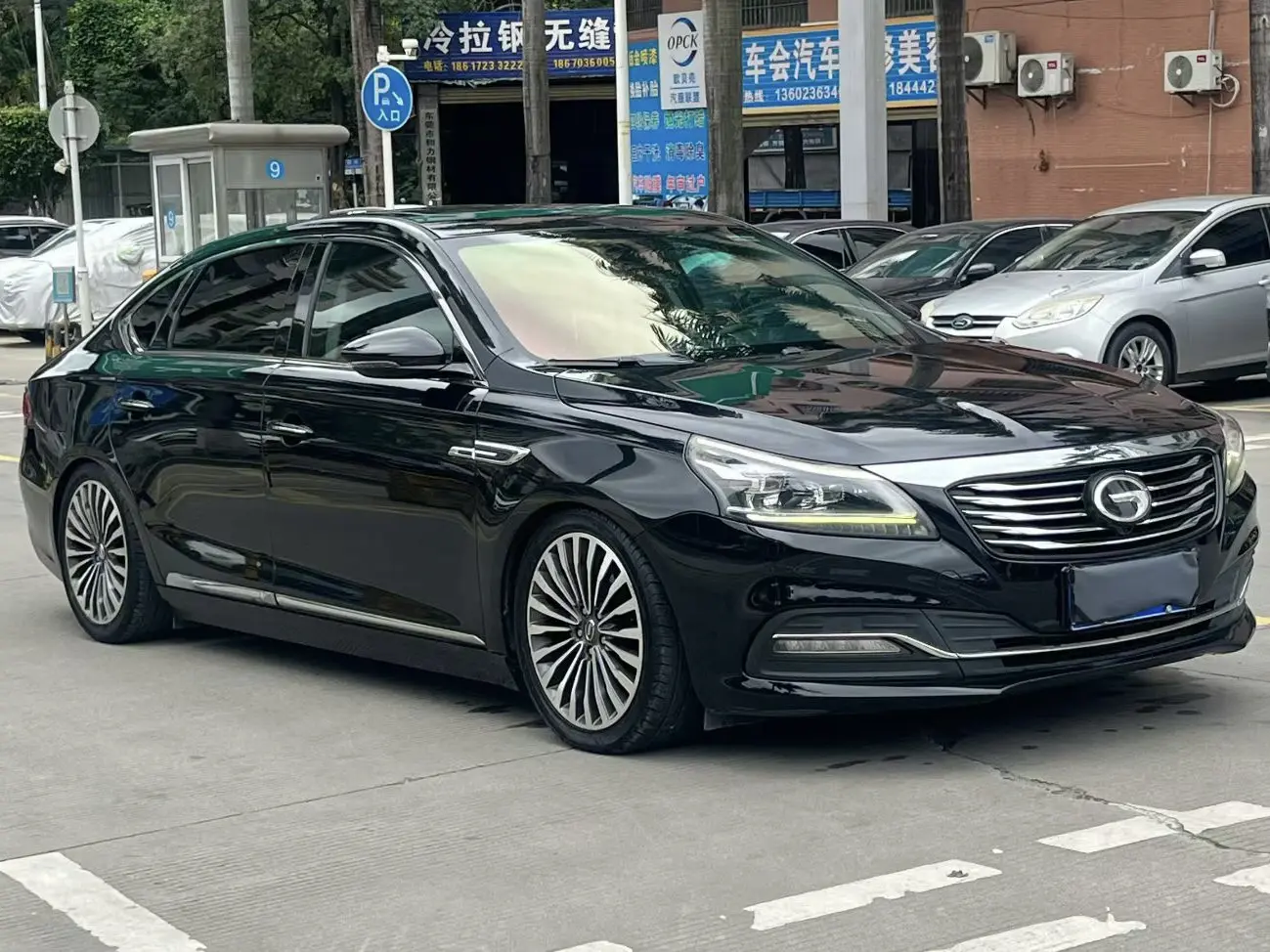 GAC Trumpchi GA8