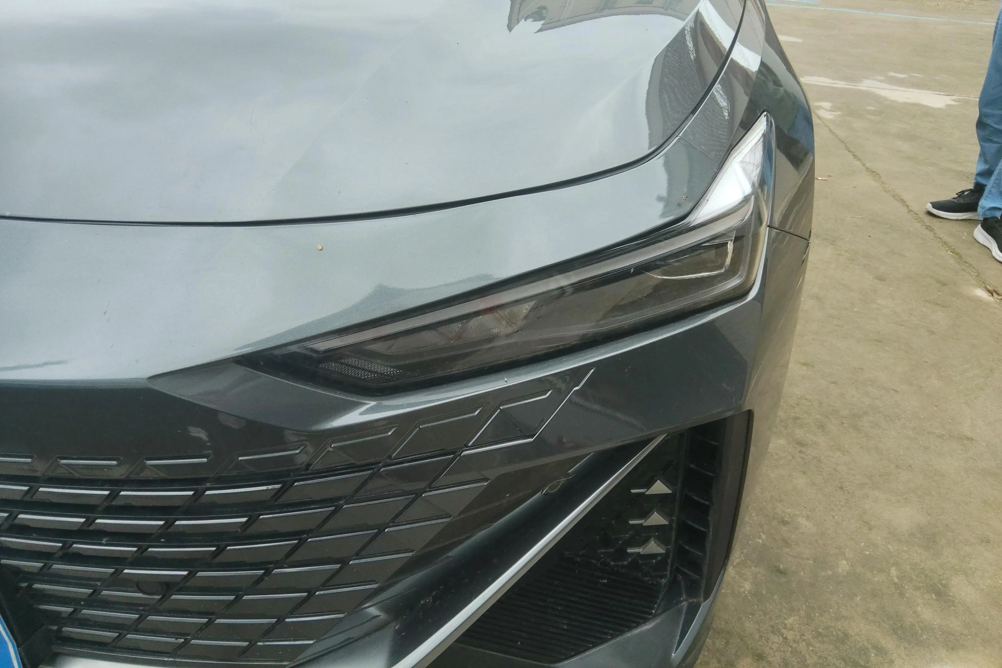 Changan UNI-V