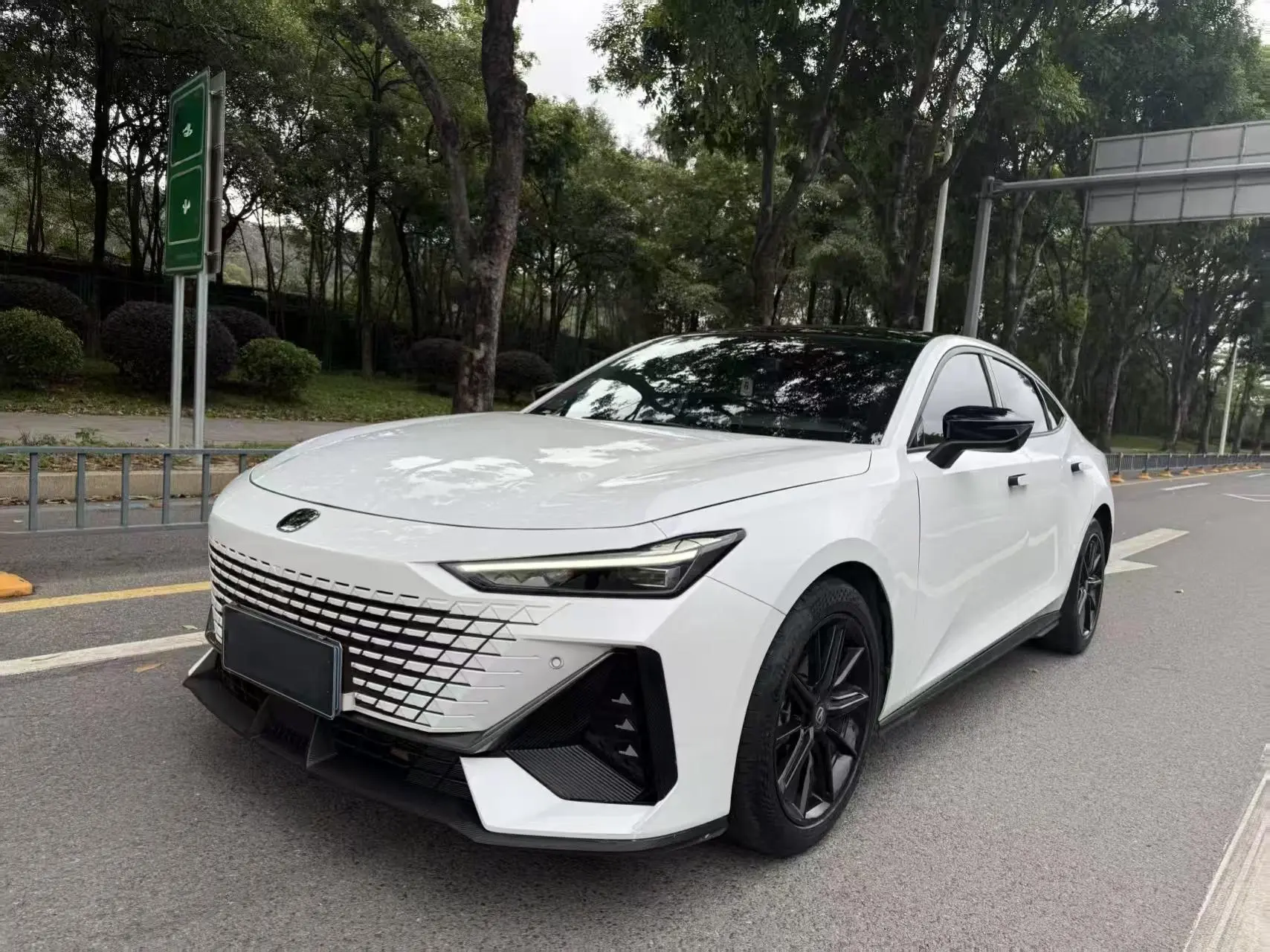 Changan UNI-V