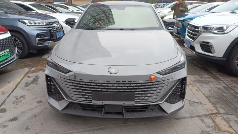 Changan UNI-V
