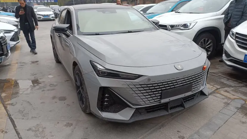 Changan UNI-V