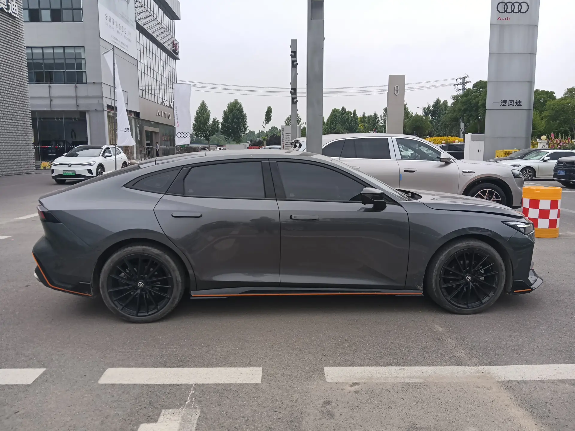 Changan UNI-V