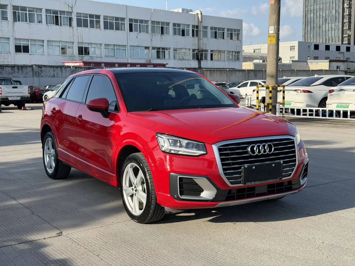Audi Q2L
