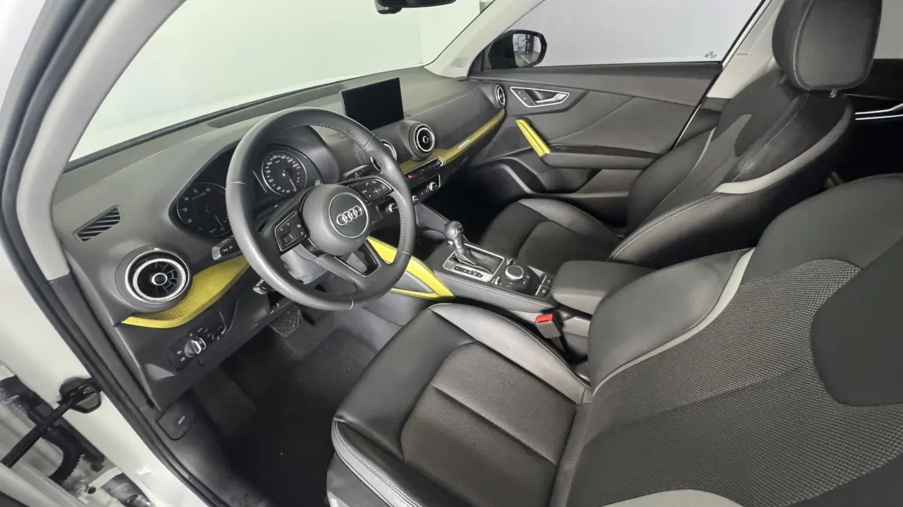Audi Q2L