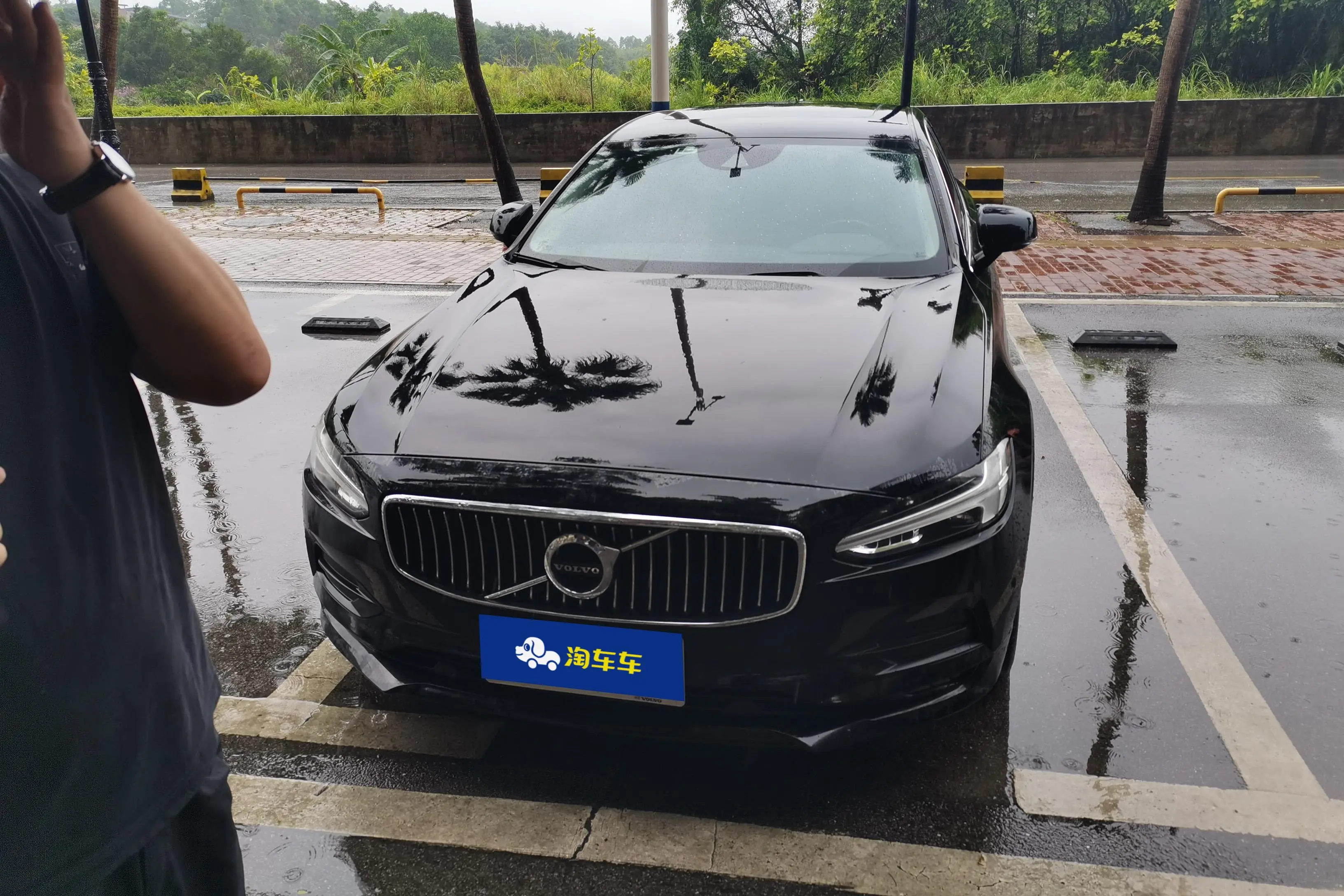 Volvo S90