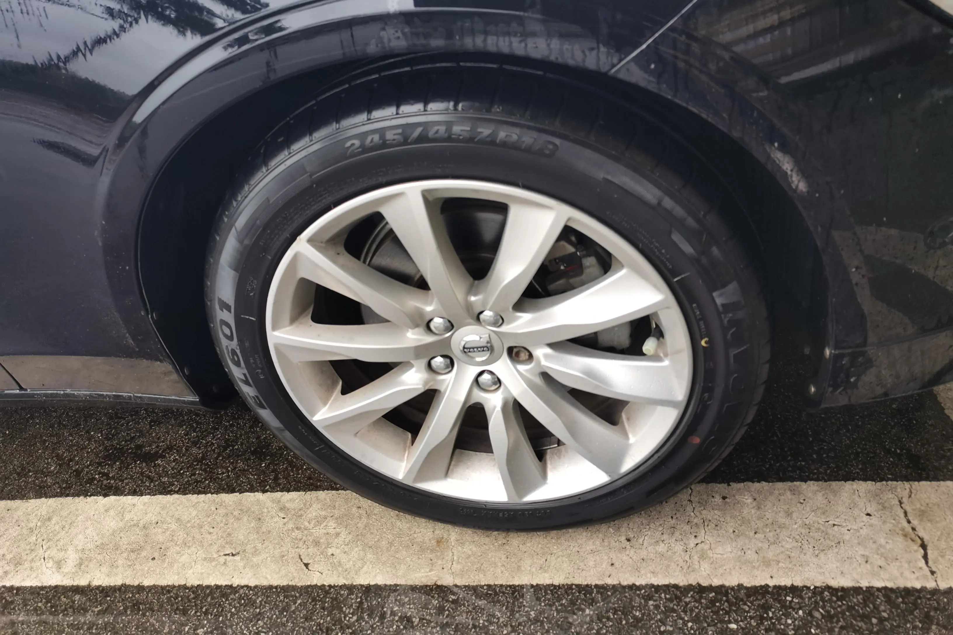 Volvo S90