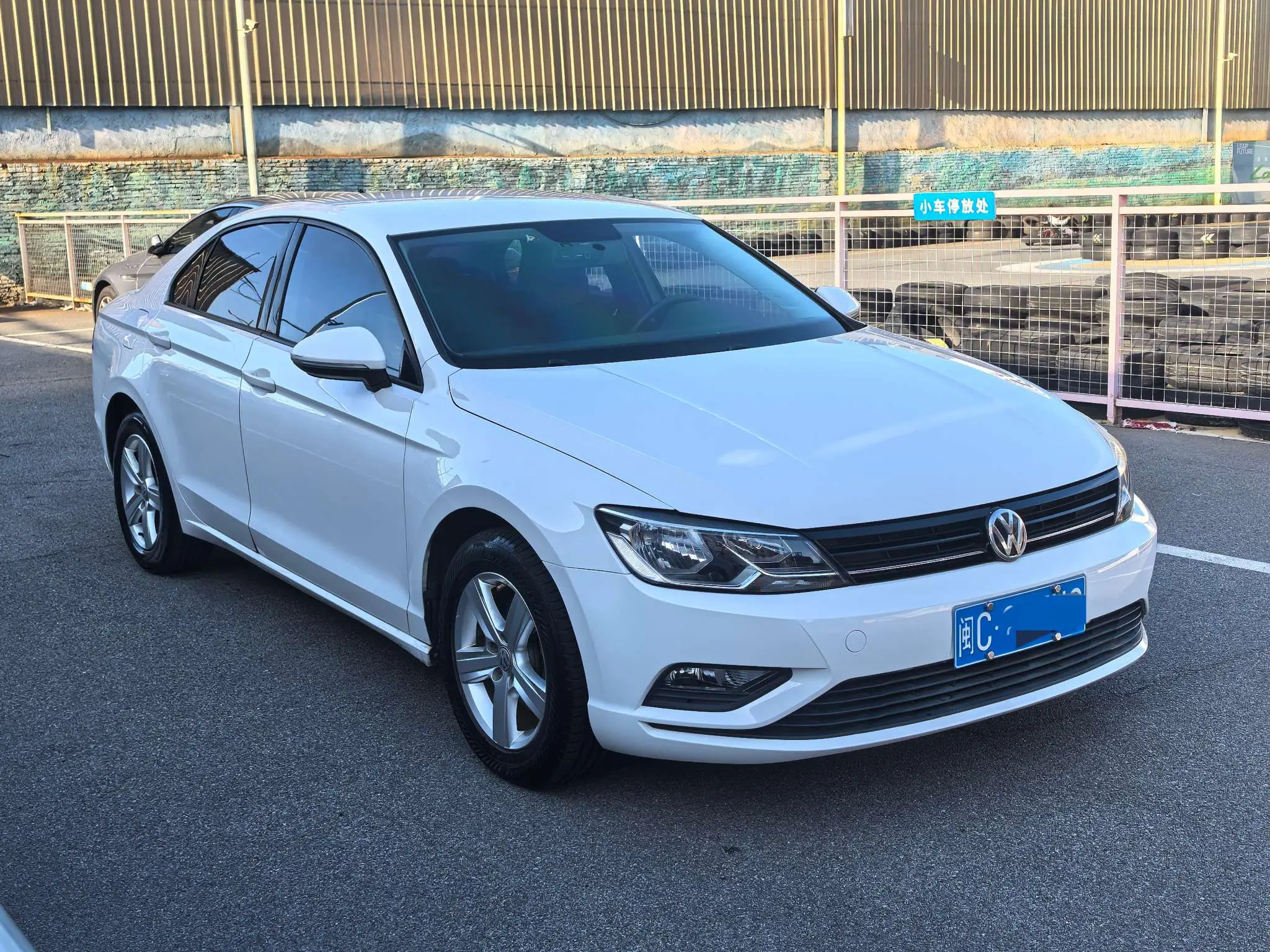 Volkswagen Lamando