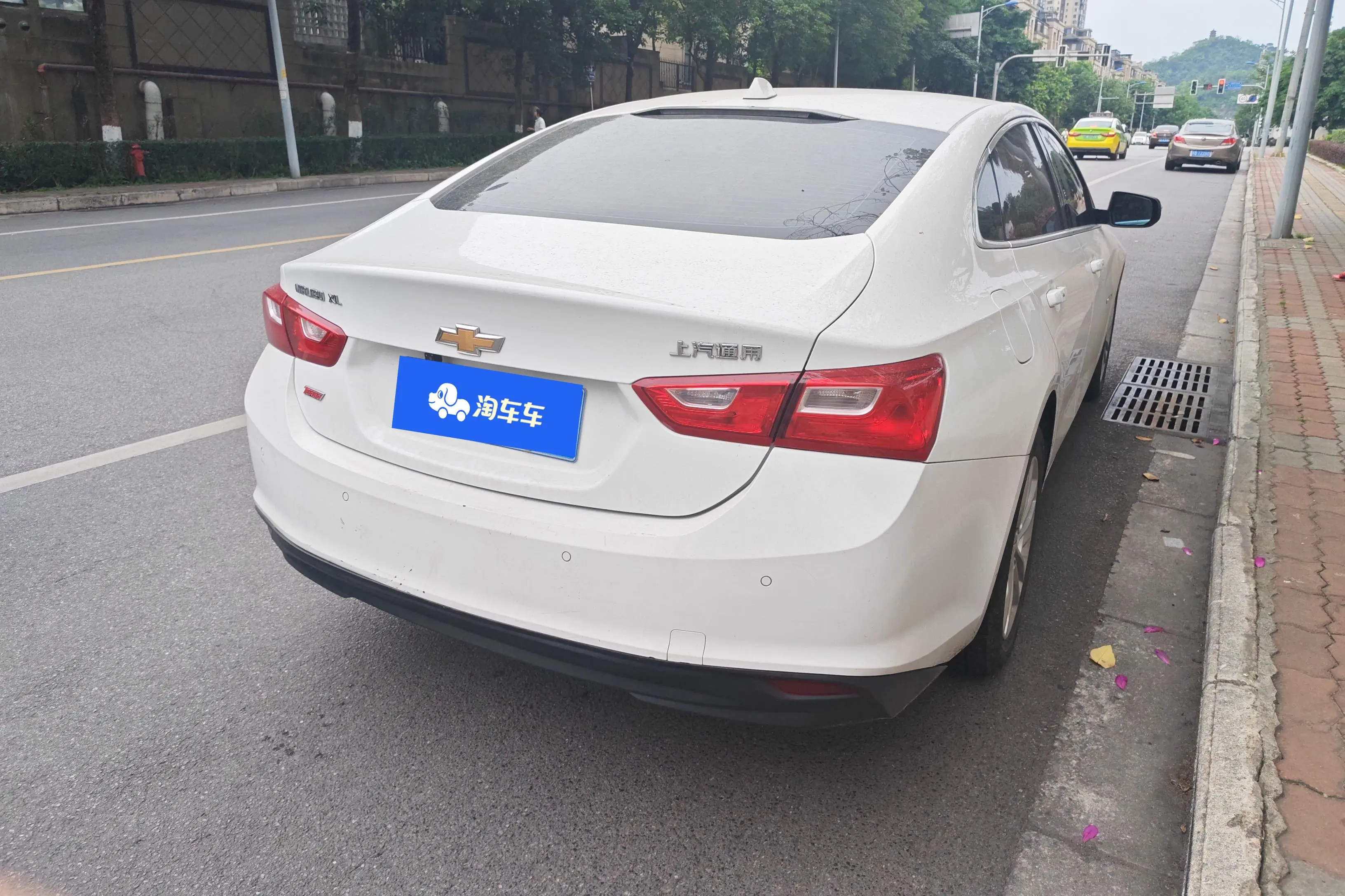 Chevrolet Malibu XL