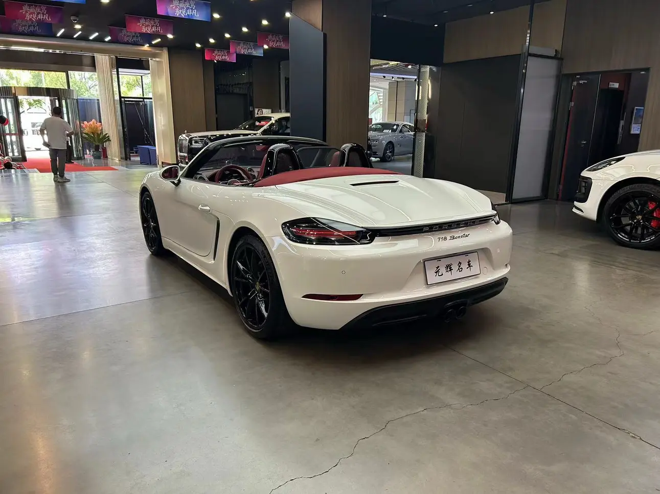 Porsche 718