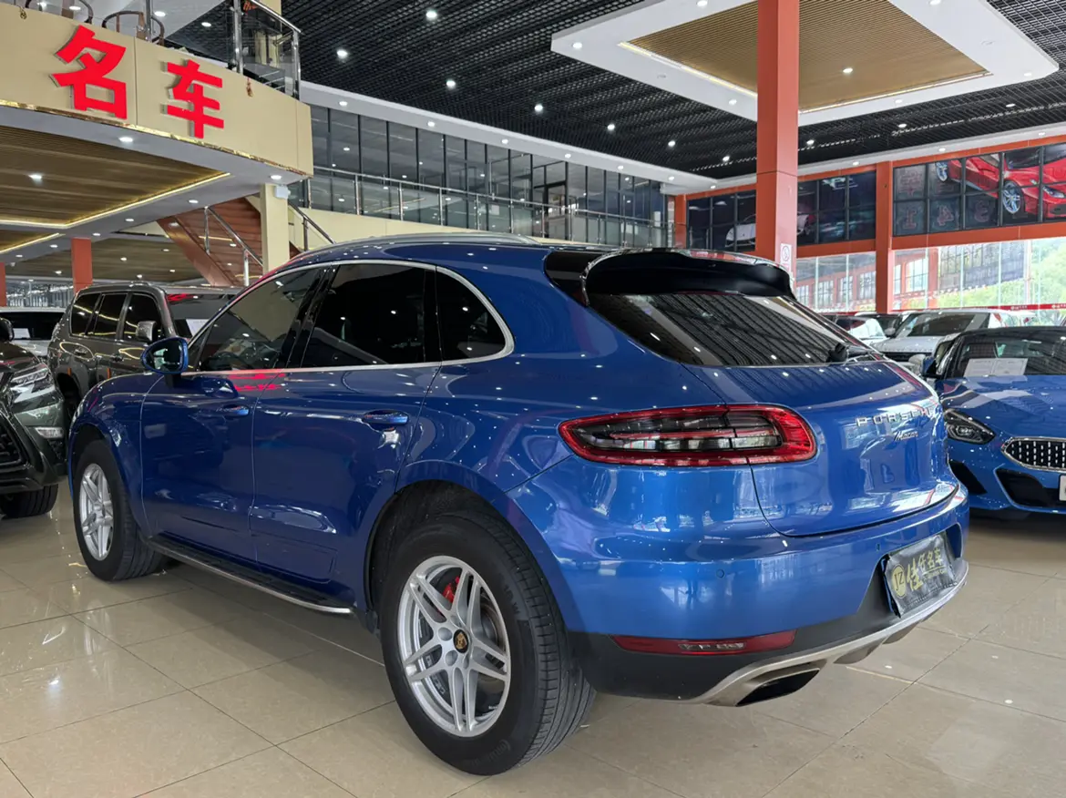 Porsche Macan