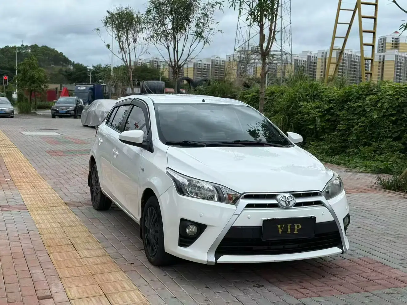 Toyota Yaris L