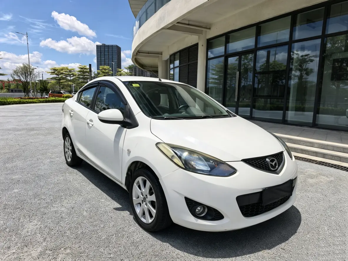 Mazda 2