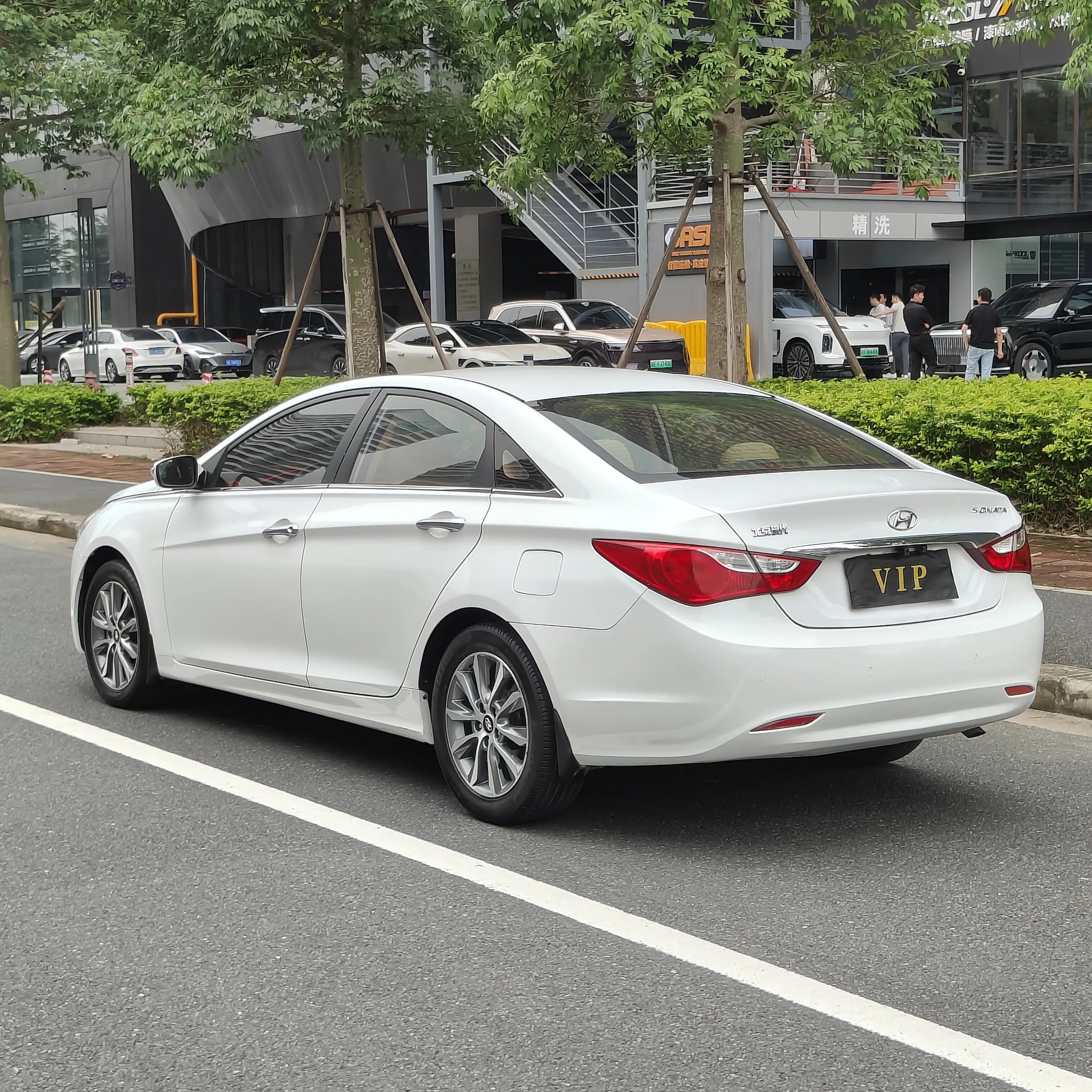 Hyundai Sonata eight