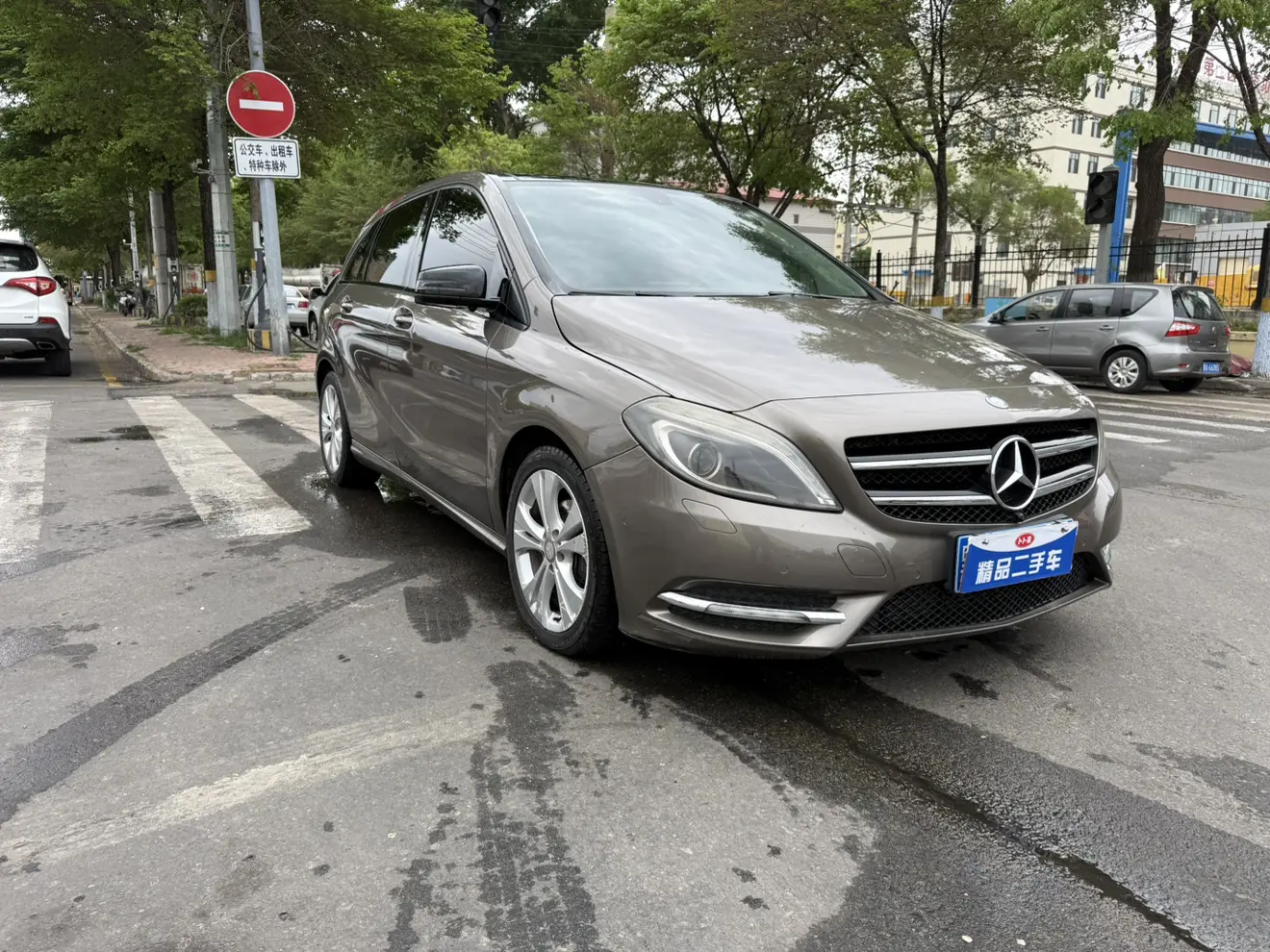 Mercedes-Benz B Class