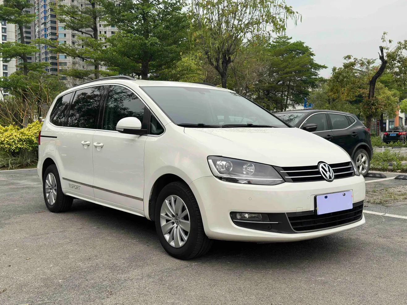 Volkswagen Sharon