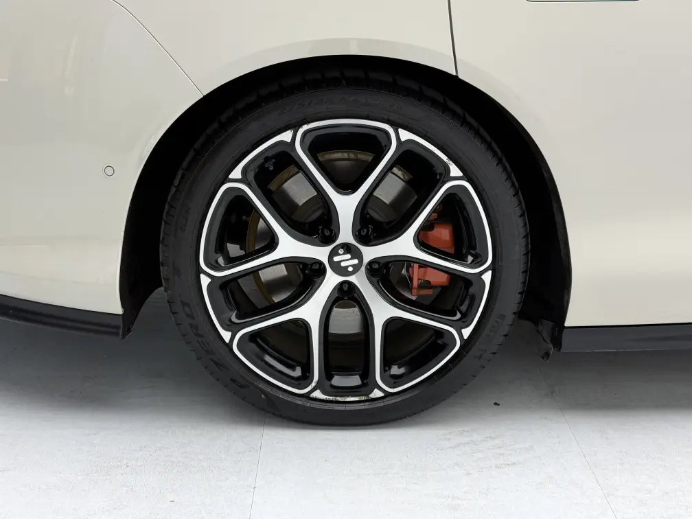 IM Motors L6