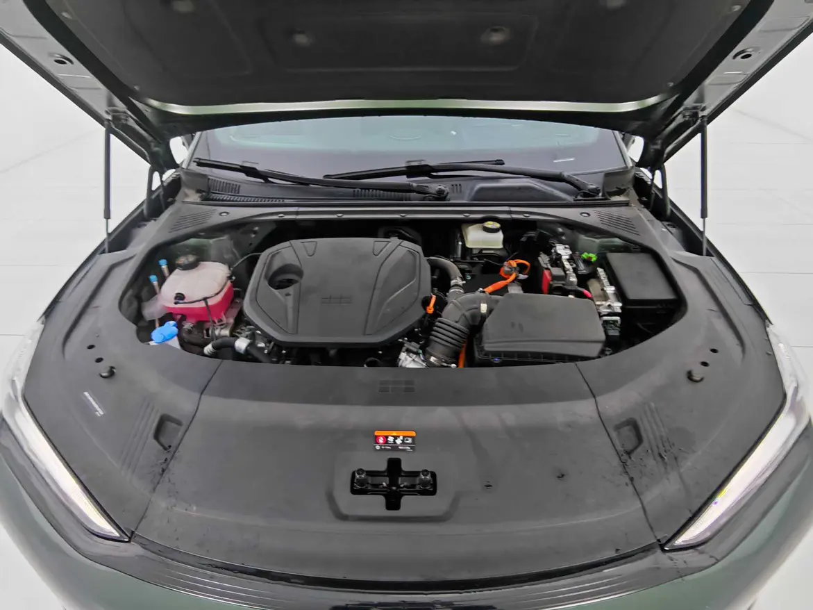 Geely Galaxy Star 8 PHEV