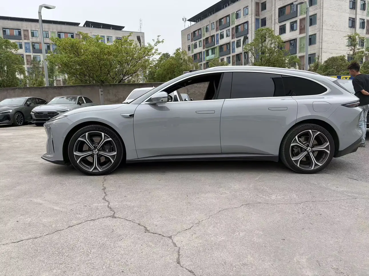 NIO ET5T