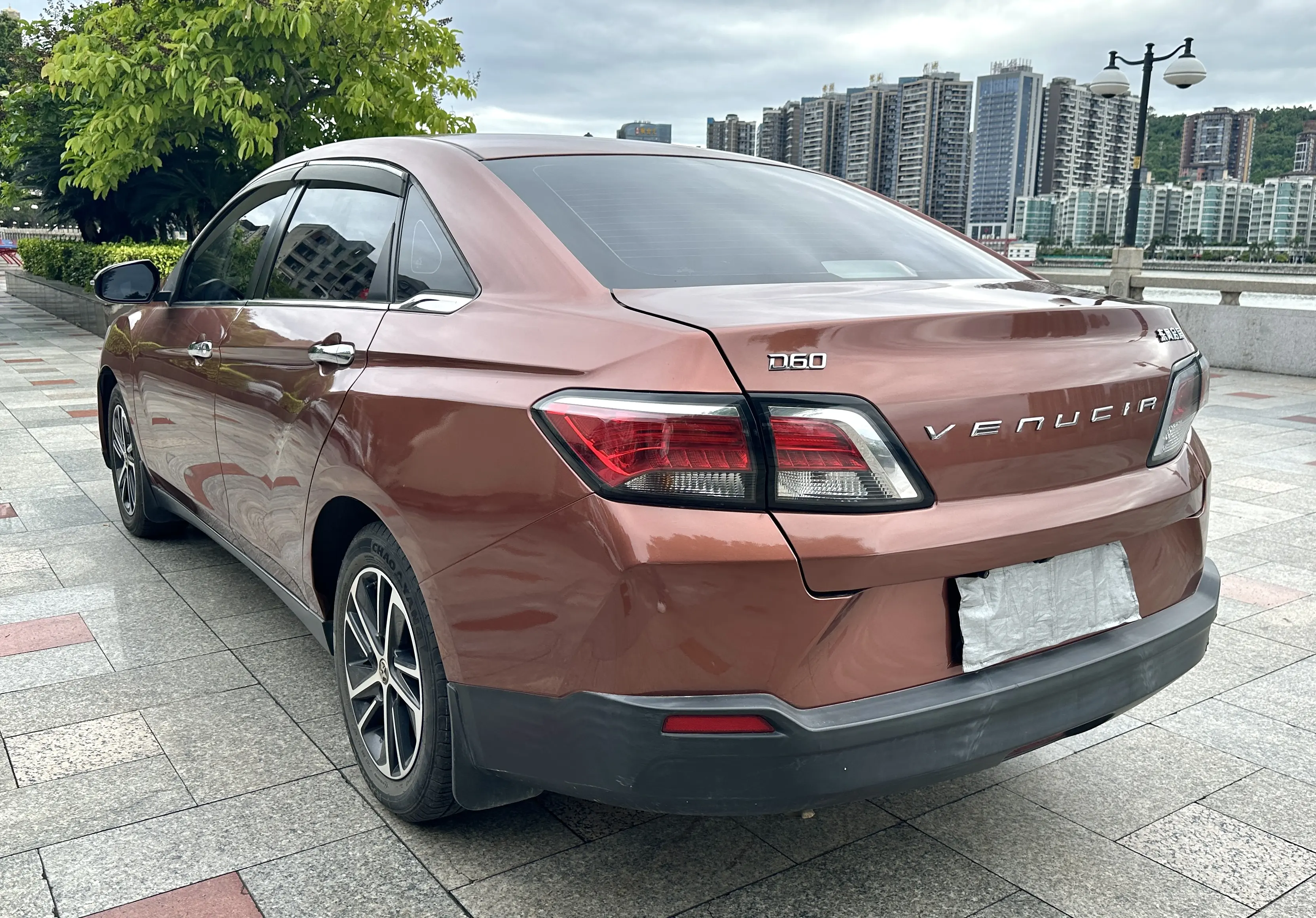 Kai Chen Venucia D60