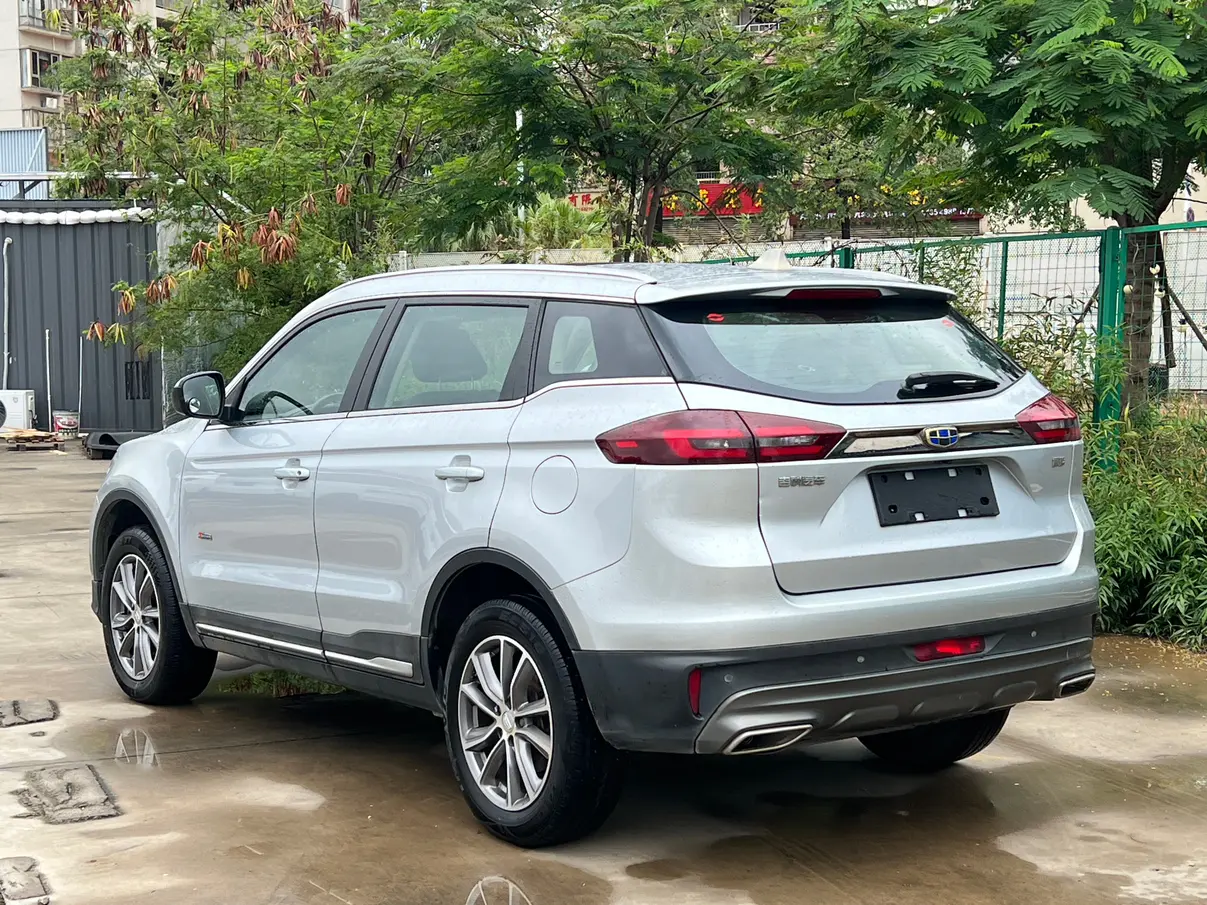 Geely Atlas