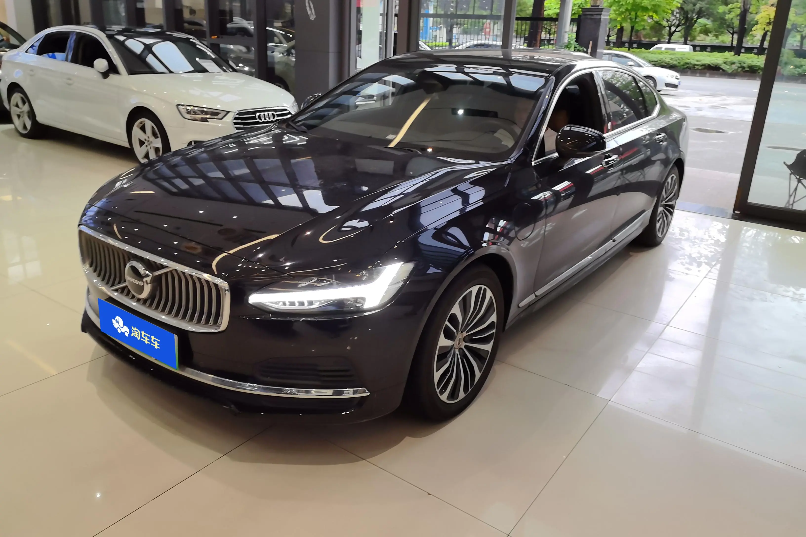 Volvo S90 PHEV