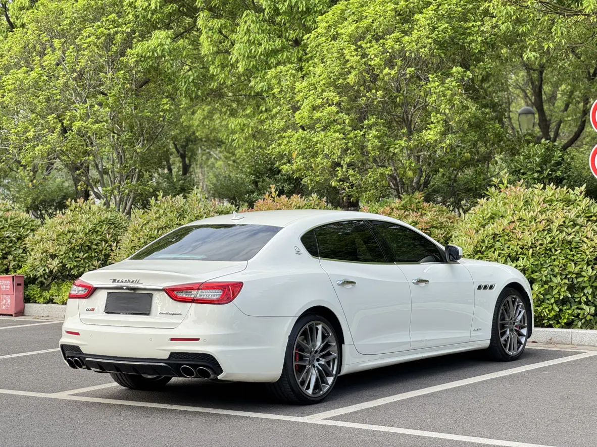 Maserati President