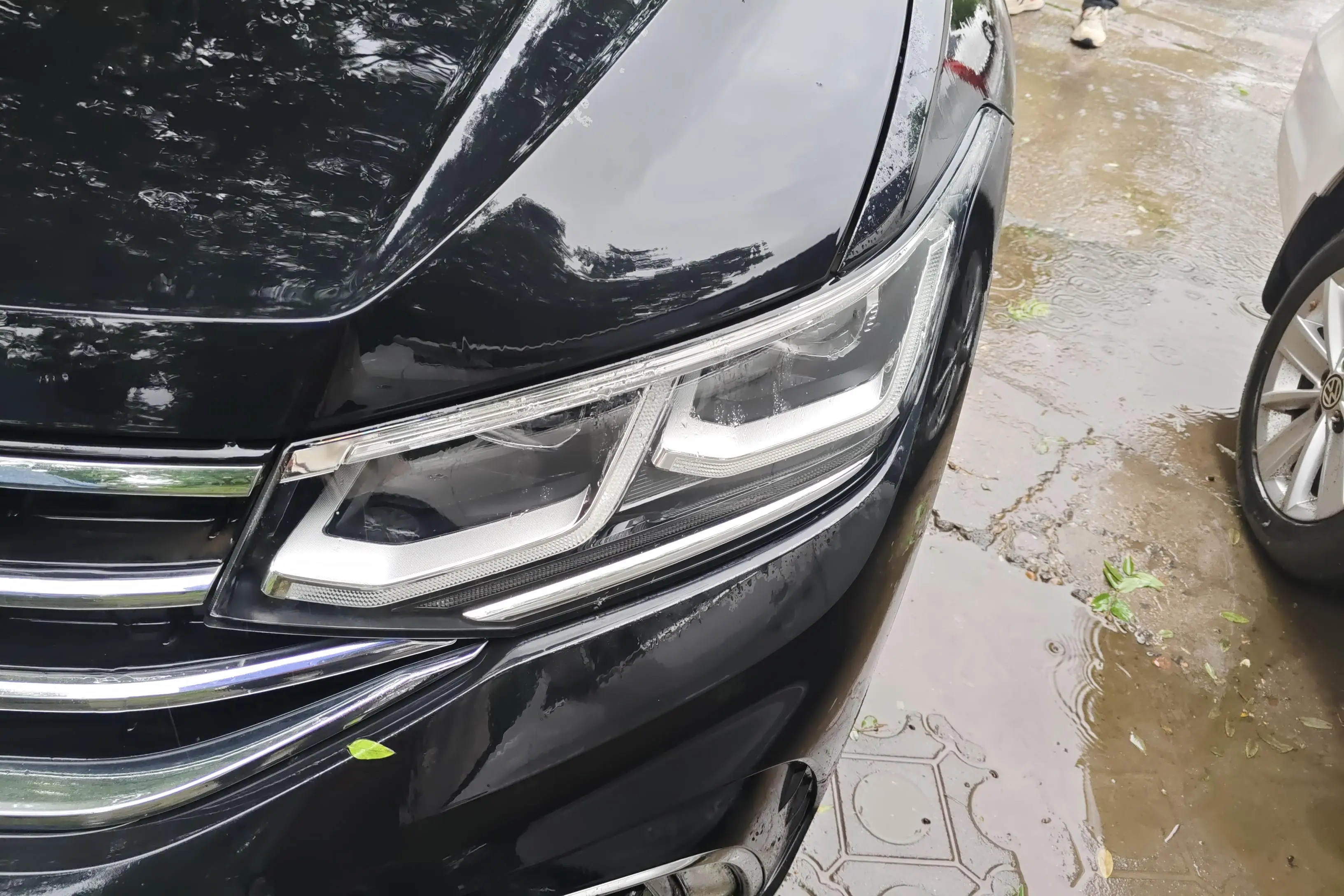 Volkswagen Tiguan L PHEV