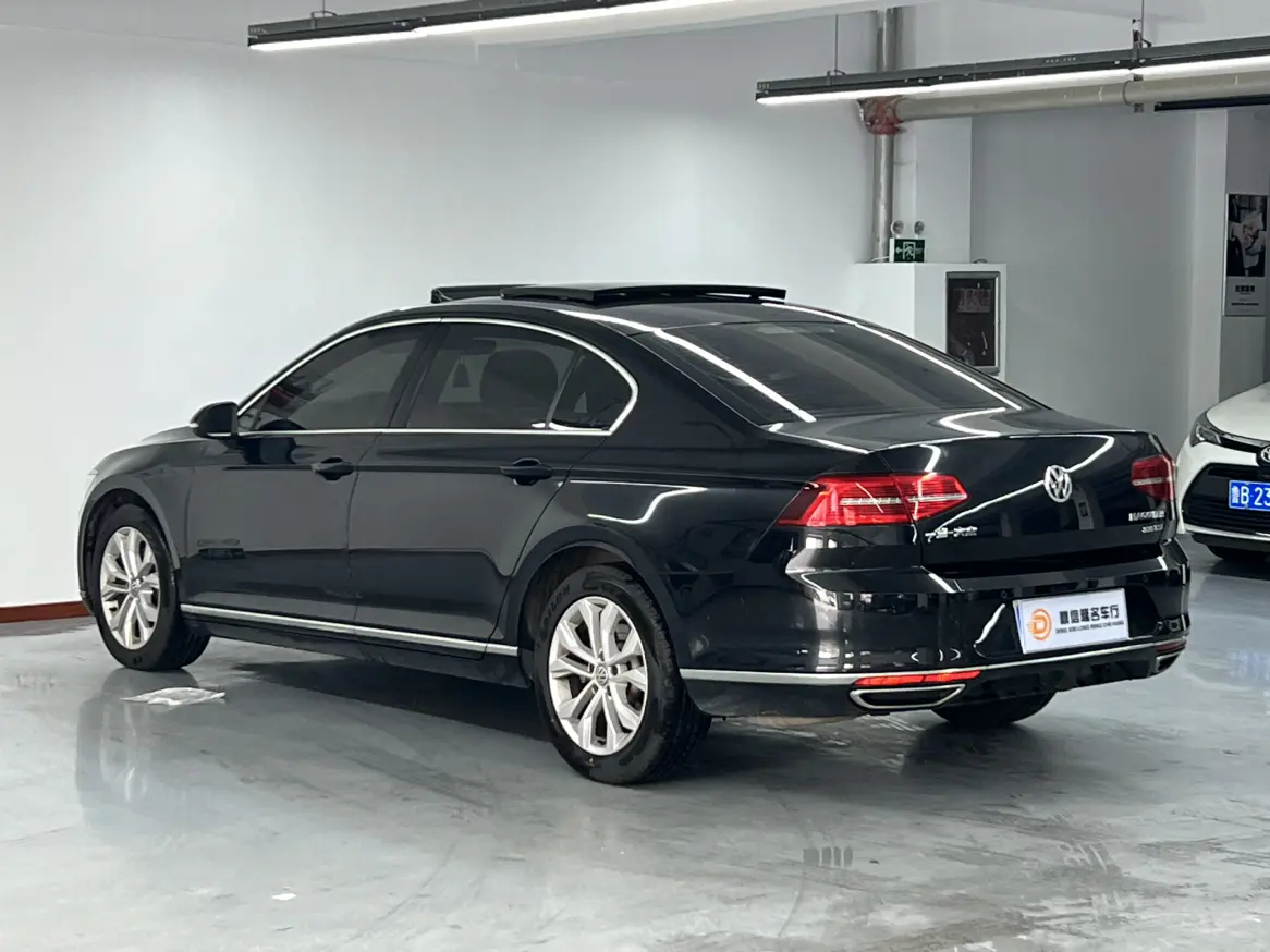 Volkswagen Magotan