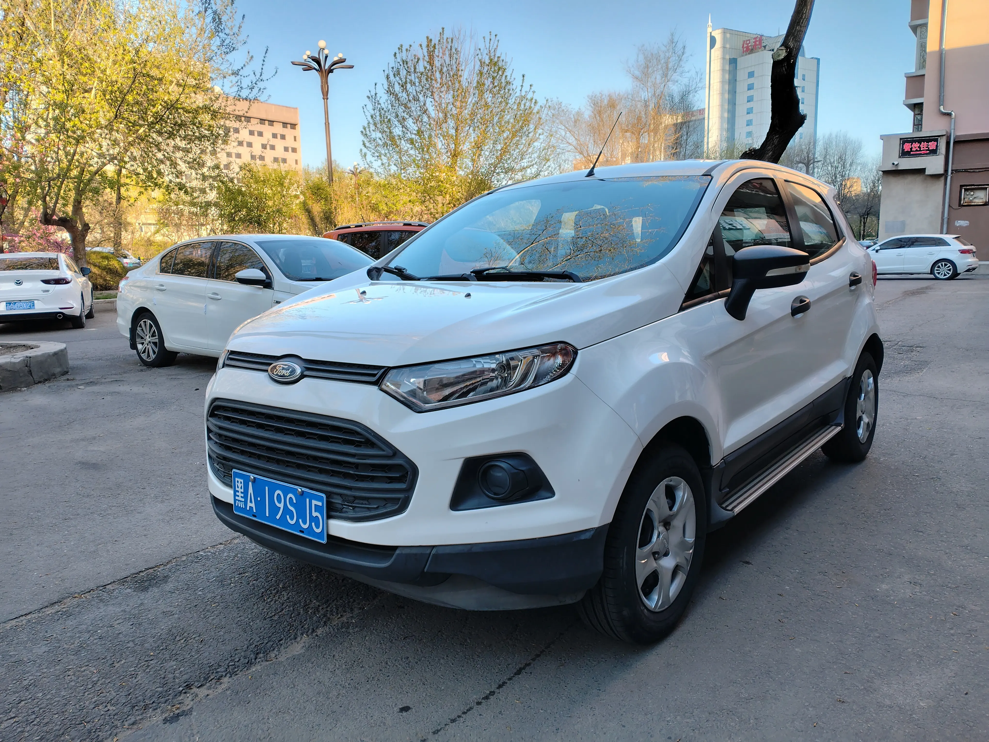 Ford Yibo