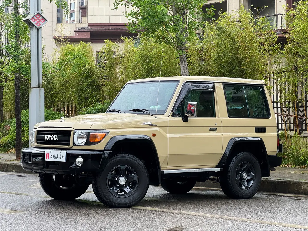 Toyota Land Cruiser 70 Series