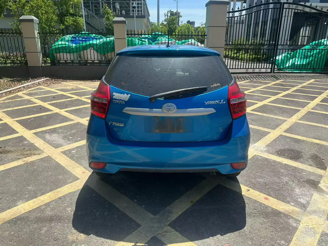 Toyota Yaris L